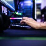 Romero Games Busca Novo Financiamento Após Corte da Microsoft, Mas Recebe Propostas de Diversos Editores
